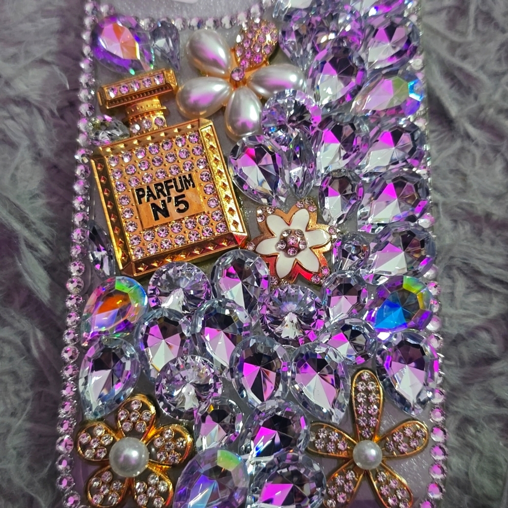 Unbranded Beautiful Parfum No.5 Unbranded iPhone 14 Pro Max(NEW)(2)(PRICE FOR 1) - Picture 2 of 4